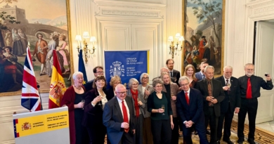 Nietos británicos de brigadistas reciben la nacionalidad española