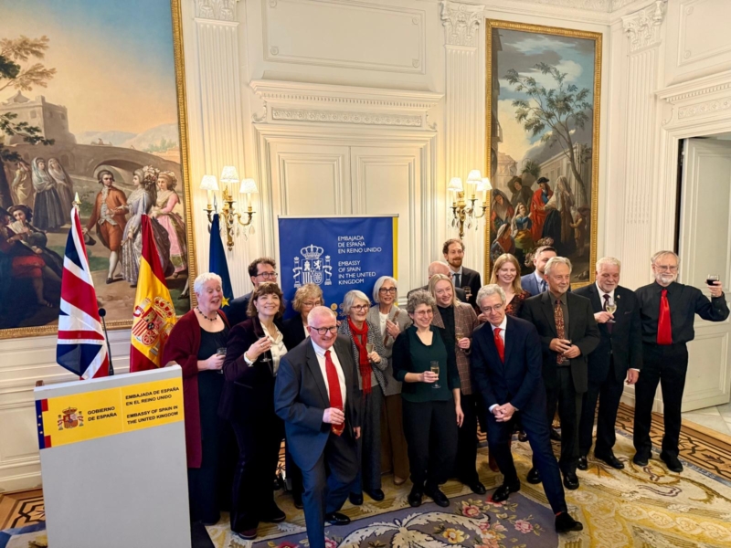 Acto de Jura o Promesa de la Constitución Española en la Embajada de España en Londres.